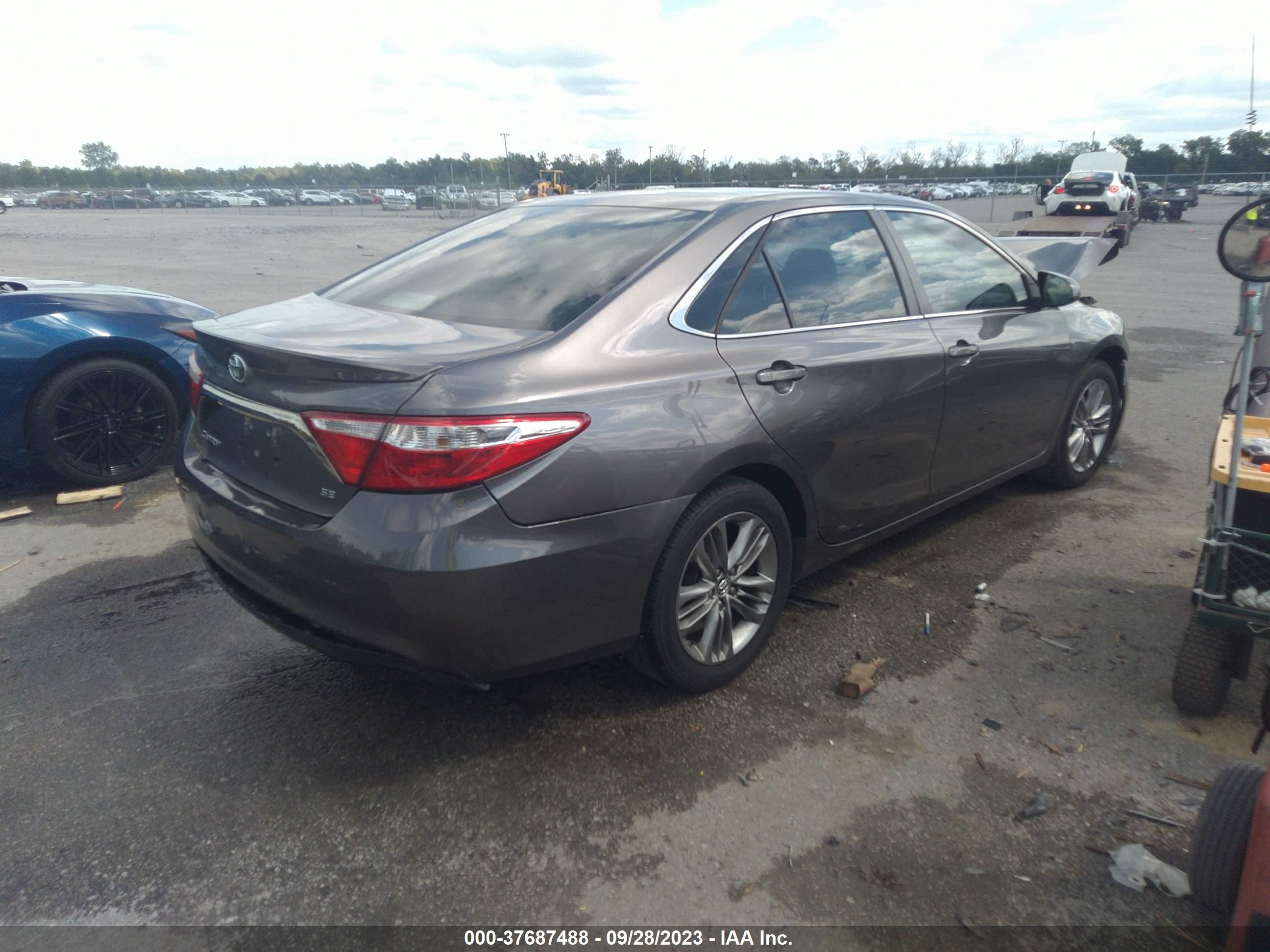 Photo 3 VIN: 4T1BF1FK1GU544124 - TOYOTA CAMRY LE 