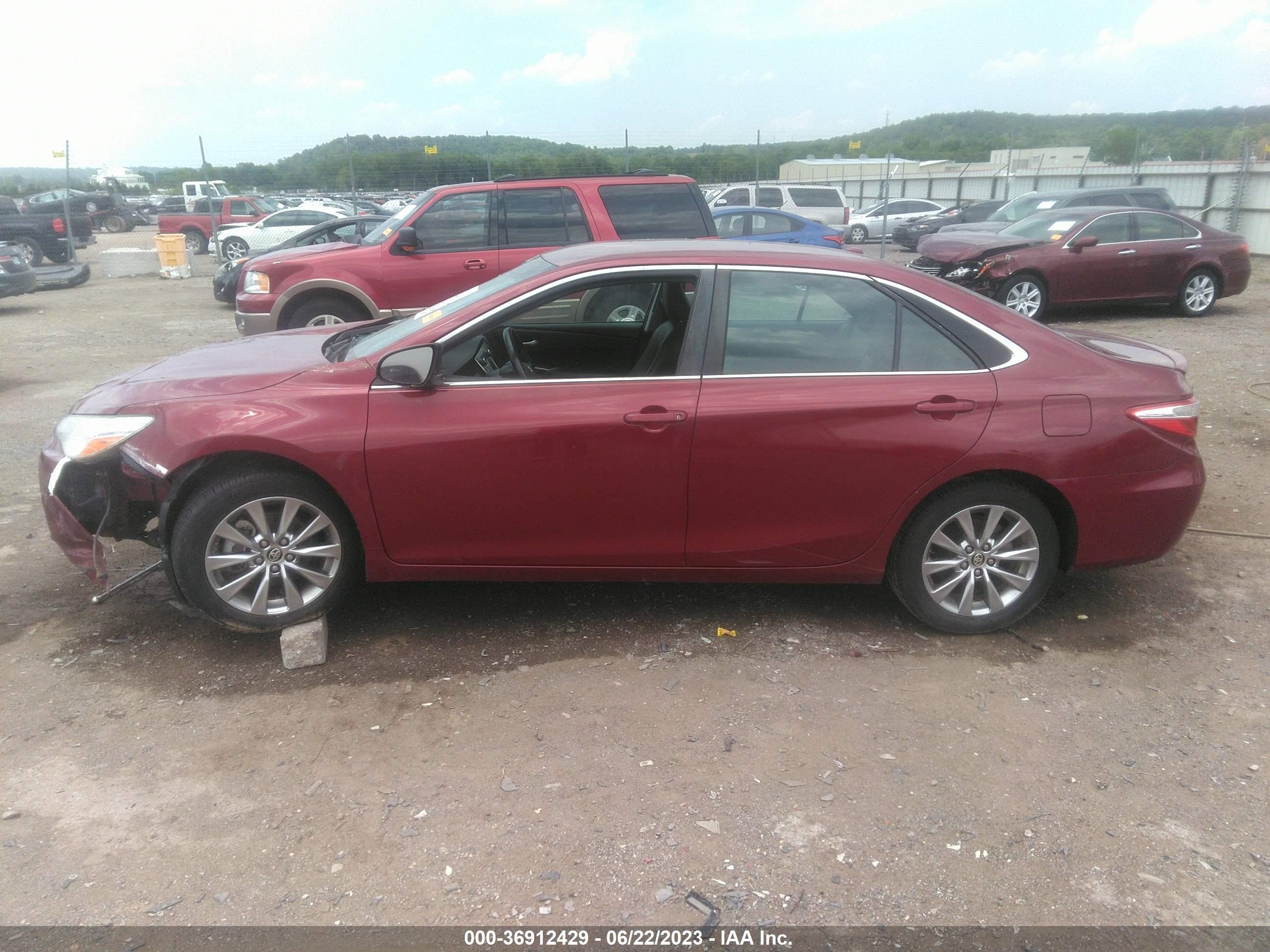 Photo 12 VIN: 4T1BF1FK1GU581657 - TOYOTA CAMRY 