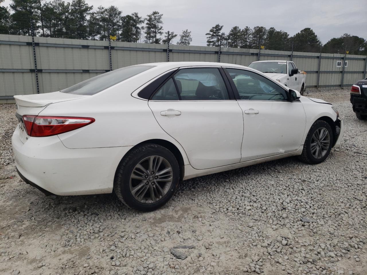 Photo 2 VIN: 4T1BF1FK1GU582730 - TOYOTA CAMRY 