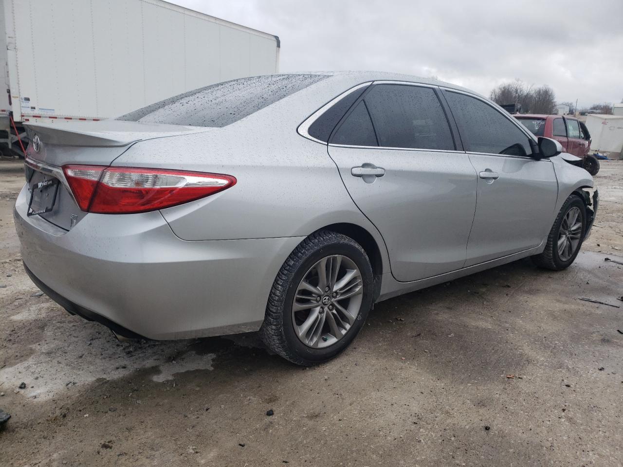 Photo 2 VIN: 4T1BF1FK1GU597583 - TOYOTA CAMRY 