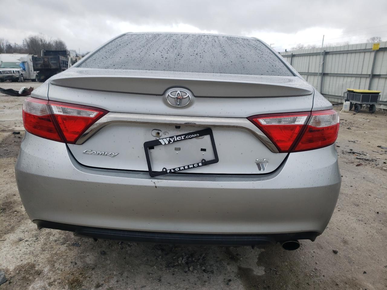 Photo 5 VIN: 4T1BF1FK1GU597583 - TOYOTA CAMRY 