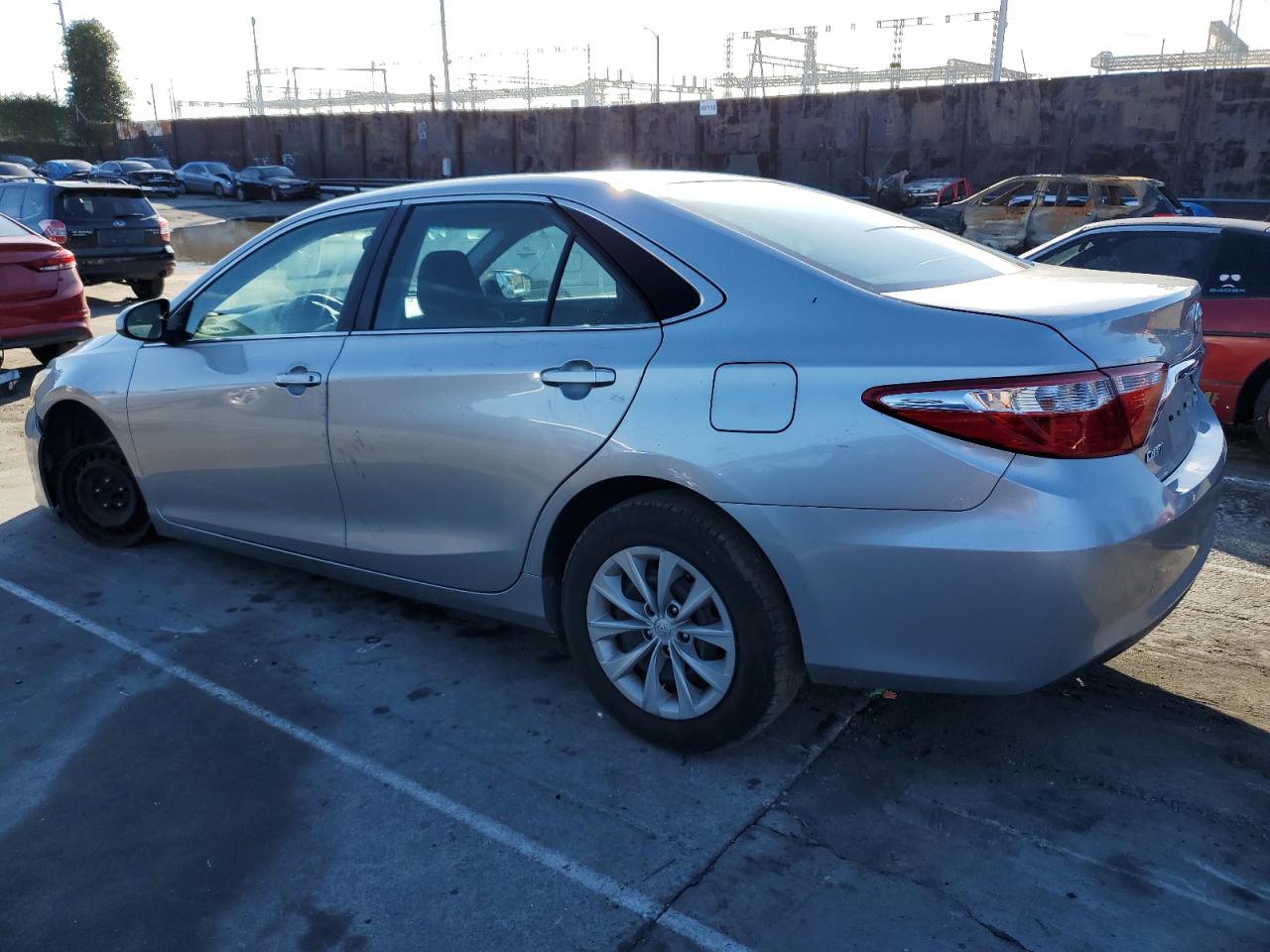 Photo 1 VIN: 4T1BF1FK1HU381041 - TOYOTA CAMRY 