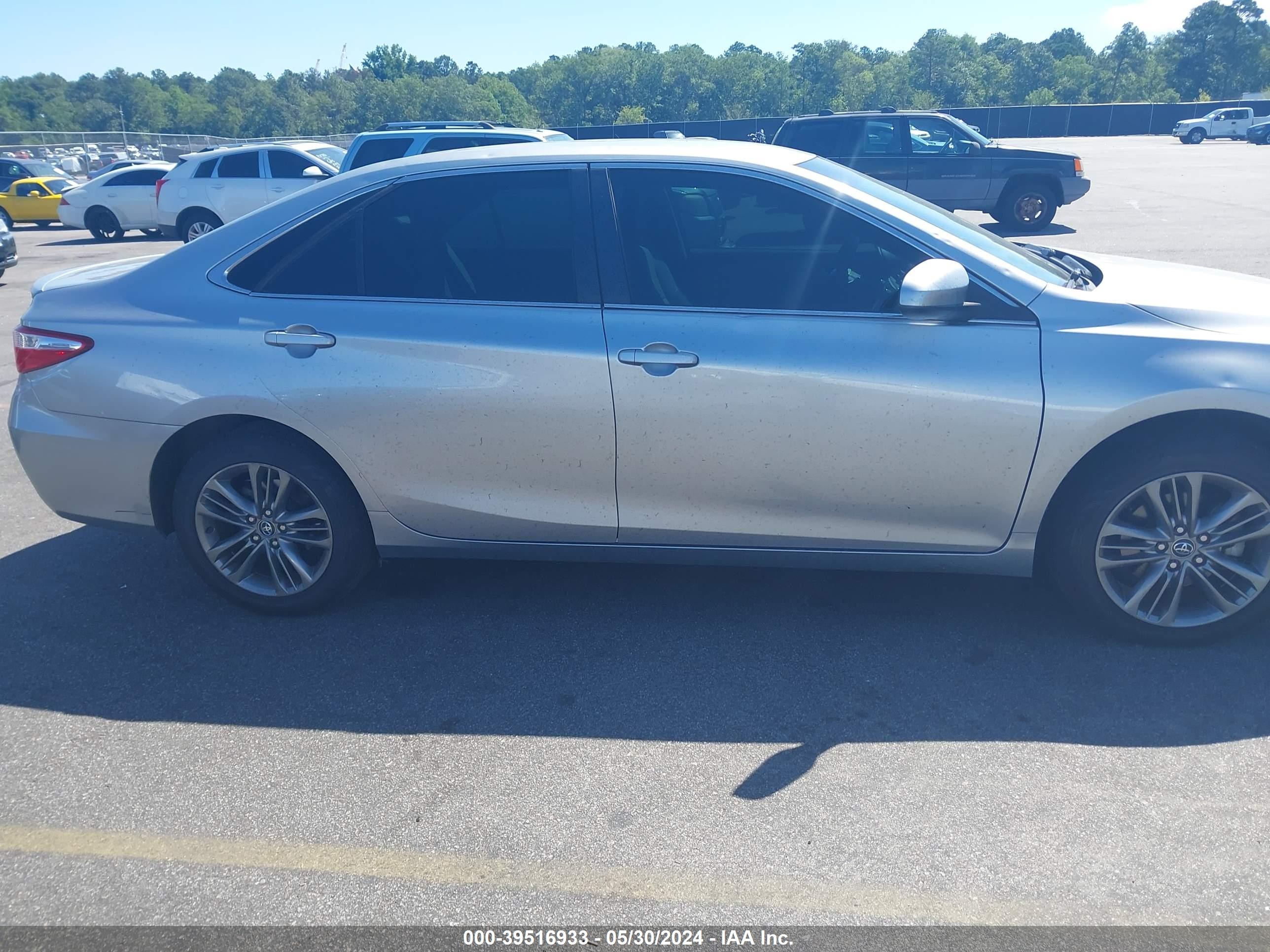 Photo 12 VIN: 4T1BF1FK1HU396638 - TOYOTA CAMRY 