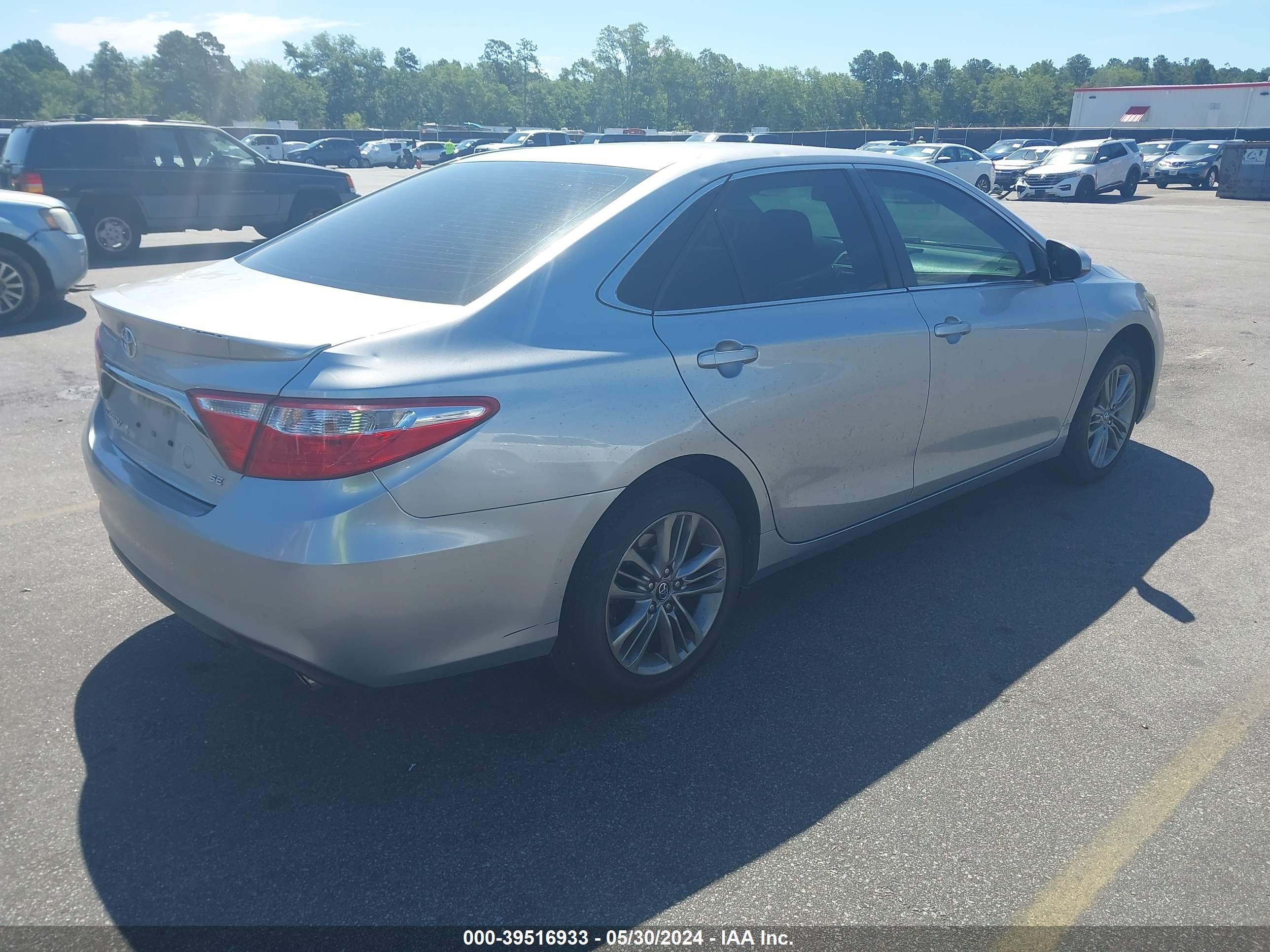 Photo 3 VIN: 4T1BF1FK1HU396638 - TOYOTA CAMRY 