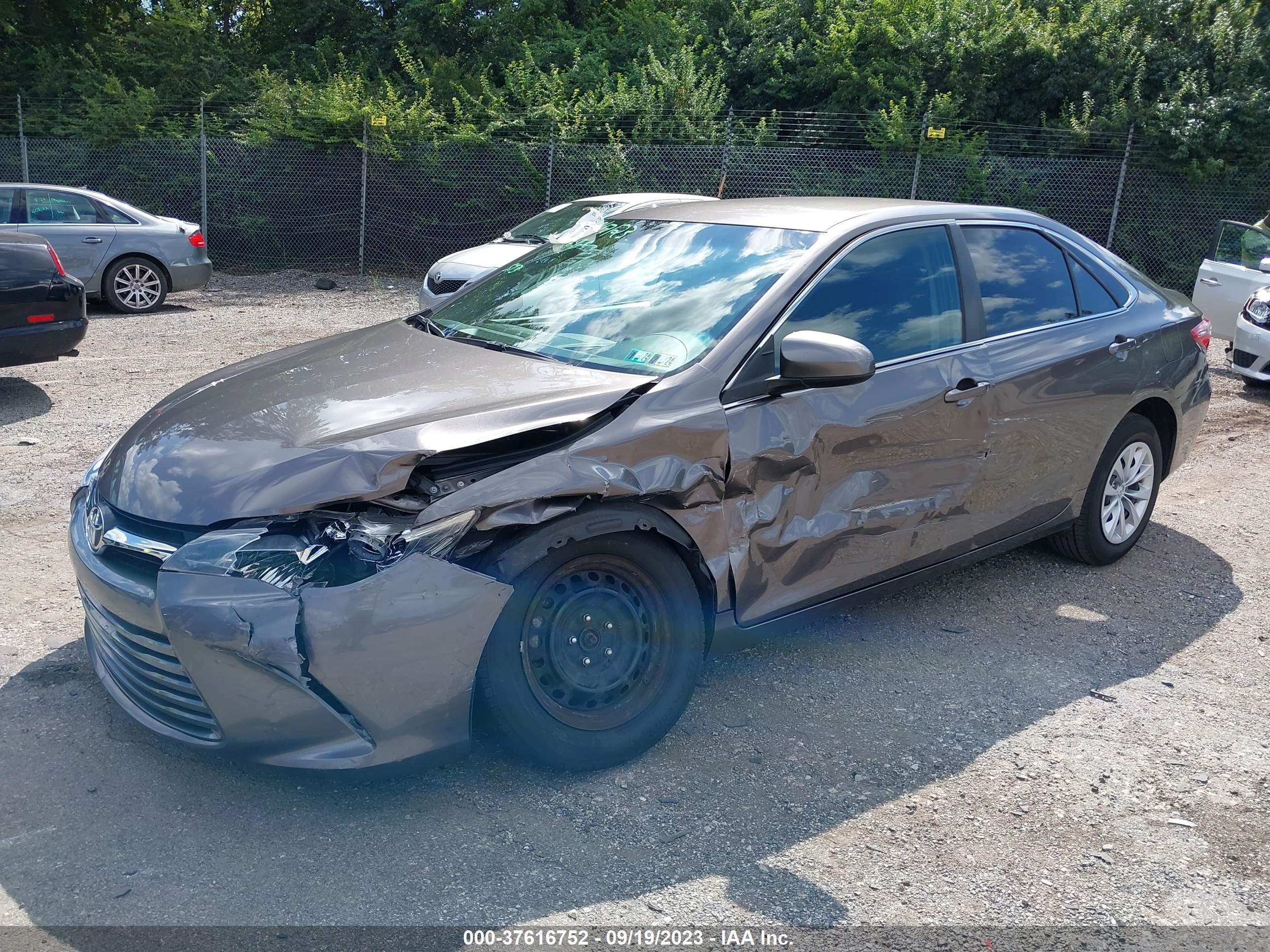 Photo 1 VIN: 4T1BF1FK1HU698916 - TOYOTA CAMRY 