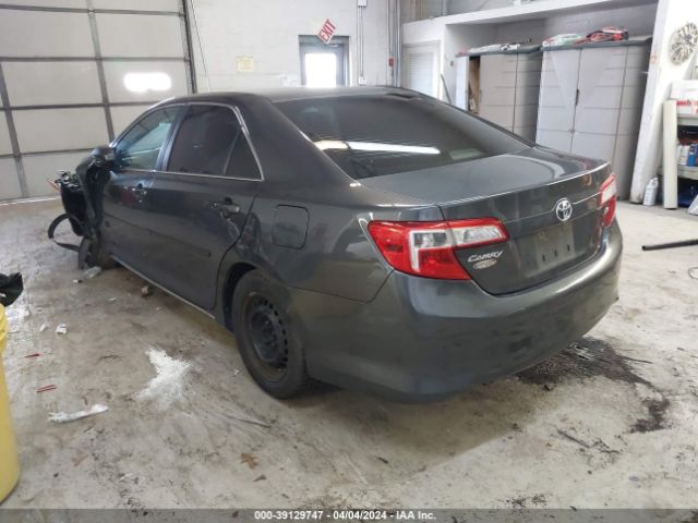 Photo 2 VIN: 4T1BF1FK2CU002735 - TOYOTA CAMRY 