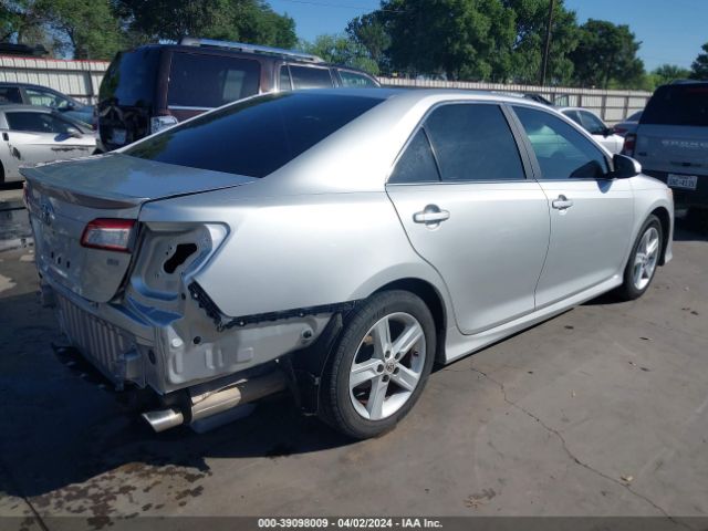 Photo 3 VIN: 4T1BF1FK2CU027862 - TOYOTA CAMRY 