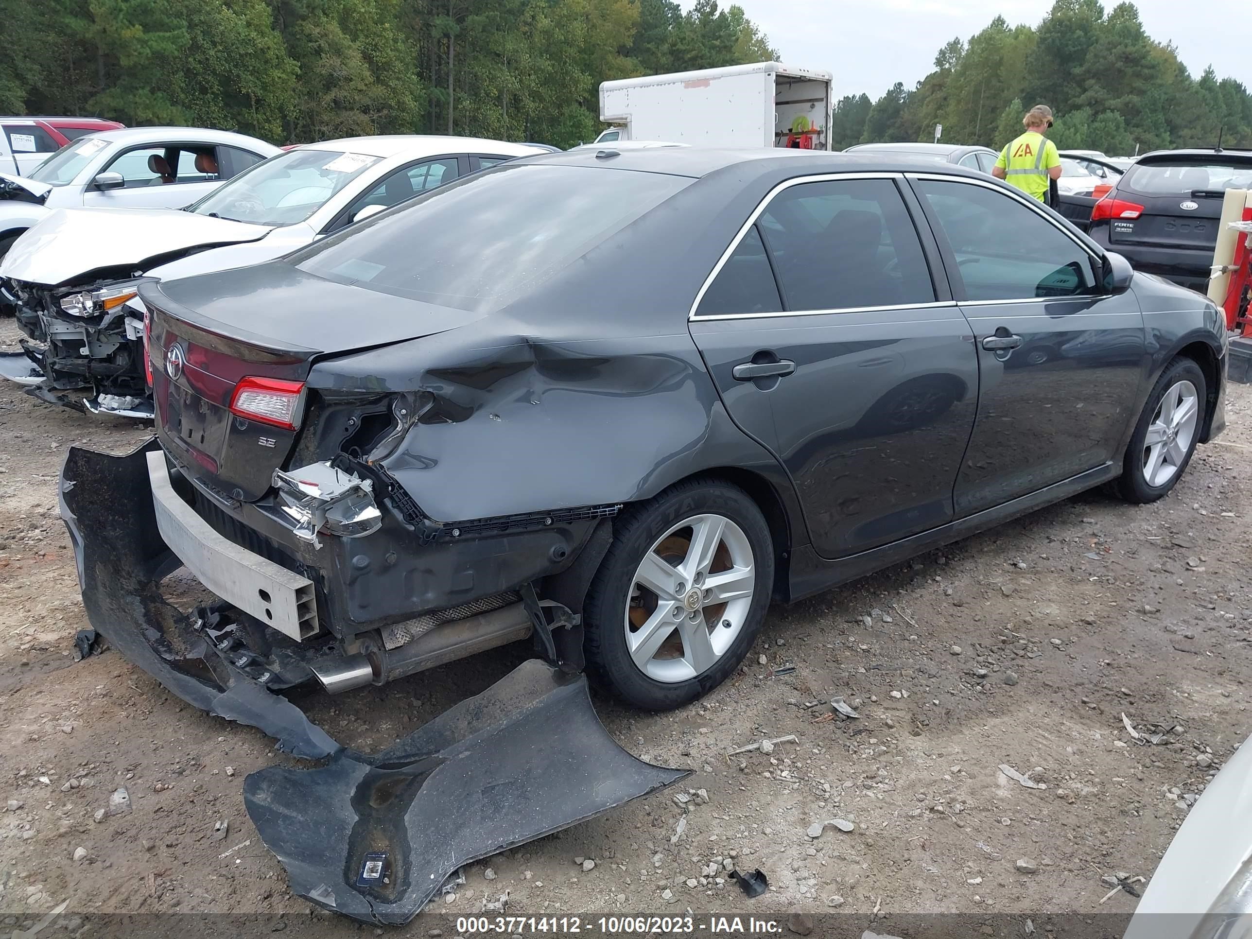 Photo 3 VIN: 4T1BF1FK2CU036142 - TOYOTA CAMRY 