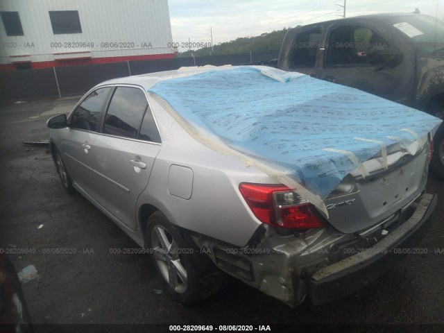 Photo 2 VIN: 4T1BF1FK2CU050977 - TOYOTA CAMRY 