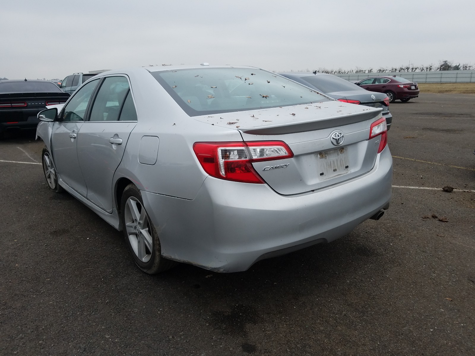 Photo 2 VIN: 4T1BF1FK2CU094011 - TOYOTA CAMRY SE 