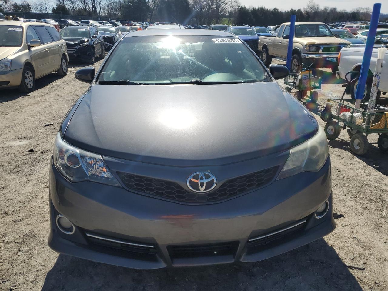 Photo 4 VIN: 4T1BF1FK2CU124723 - TOYOTA CAMRY 