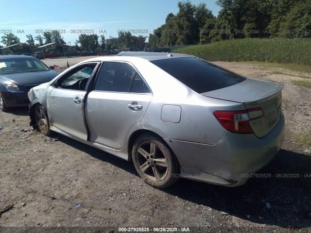 Photo 2 VIN: 4T1BF1FK2CU128500 - TOYOTA CAMRY 