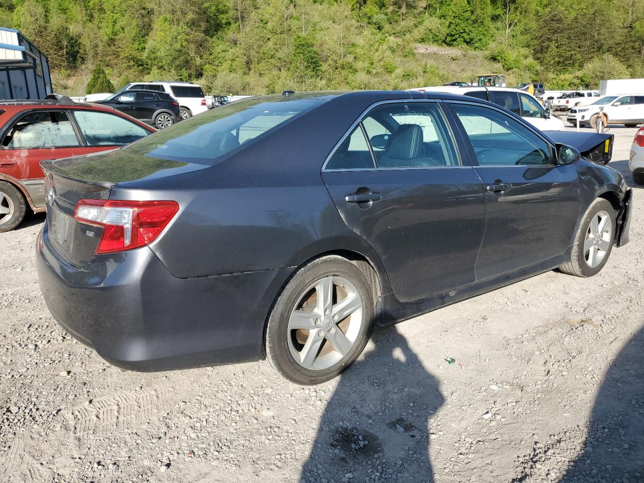 Photo 2 VIN: 4T1BF1FK2CU129131 - TOYOTA CAMRY 