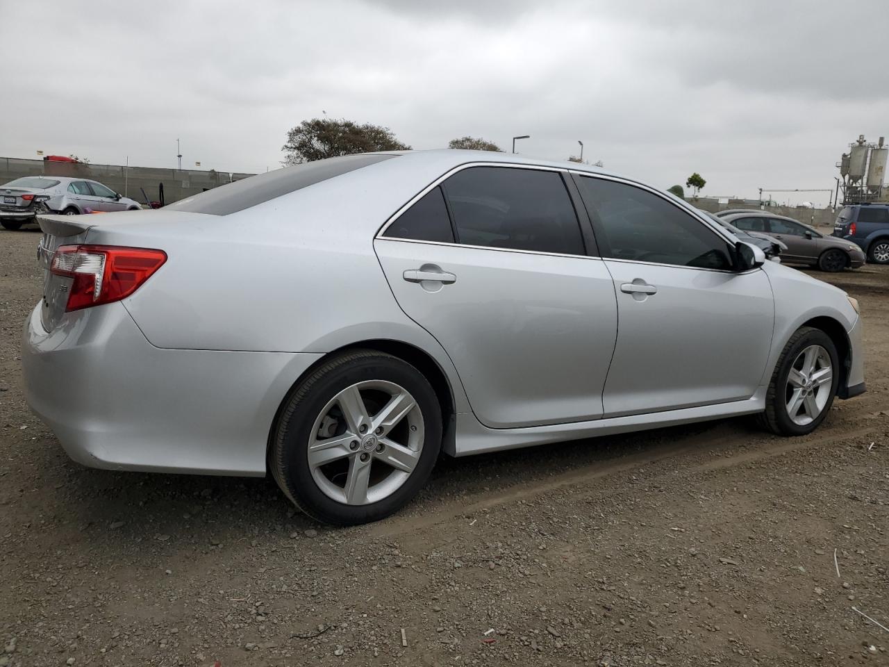 Photo 2 VIN: 4T1BF1FK2CU168138 - TOYOTA CAMRY 