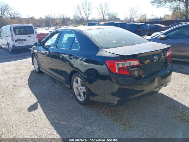 Photo 2 VIN: 4T1BF1FK2CU594847 - TOYOTA CAMRY 