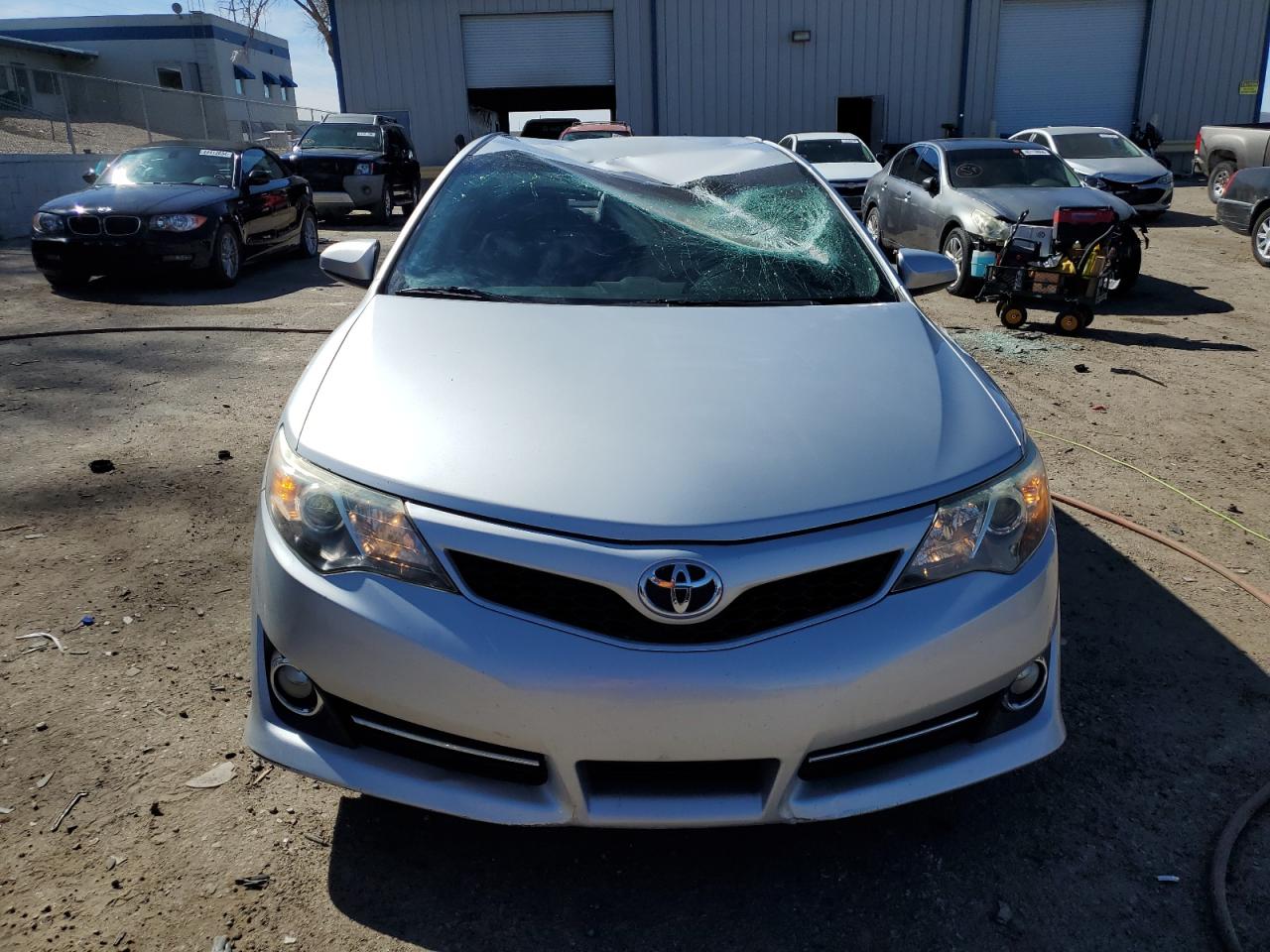 Photo 4 VIN: 4T1BF1FK2CU598591 - TOYOTA CAMRY 