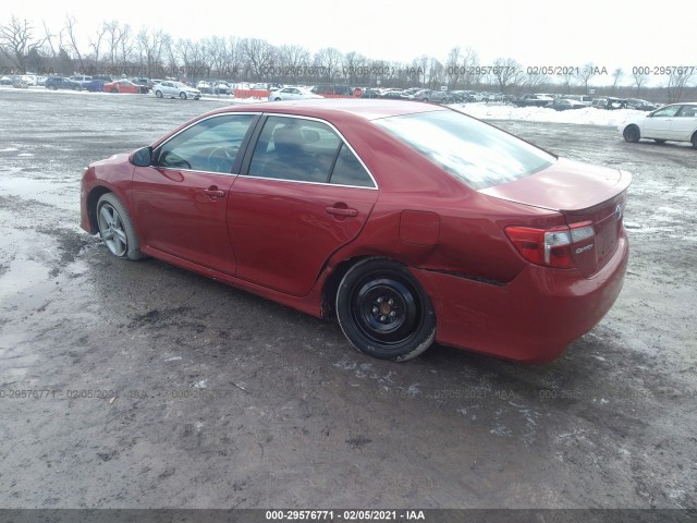 Photo 2 VIN: 4T1BF1FK2CU608827 - TOYOTA CAMRY 