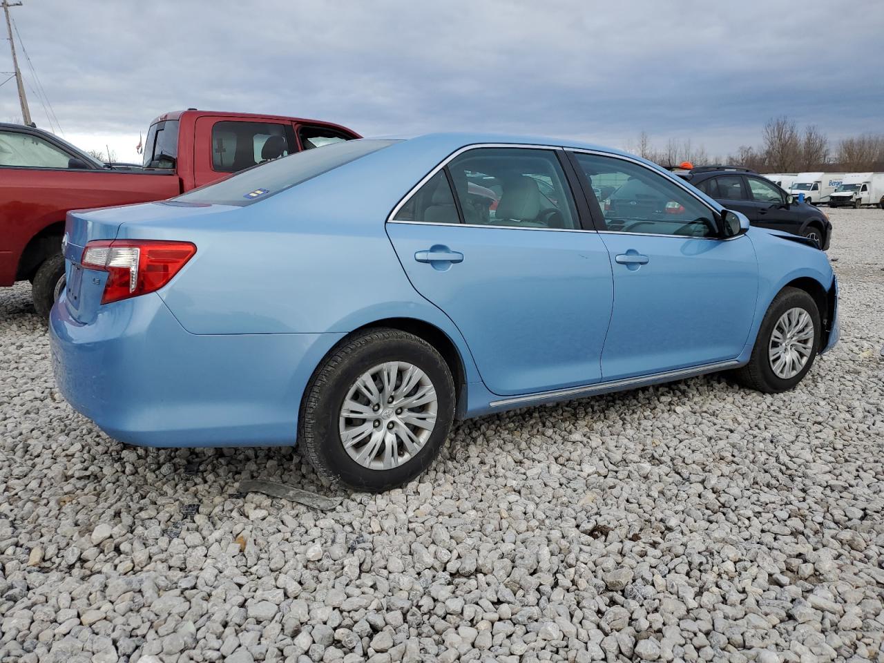 Photo 2 VIN: 4T1BF1FK2CU625336 - TOYOTA CAMRY 