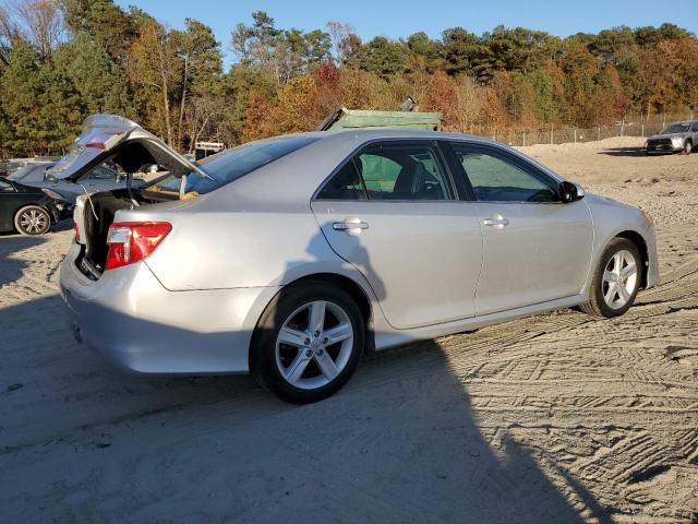 Photo 2 VIN: 4T1BF1FK2DU207795 - TOYOTA CAMRY L 