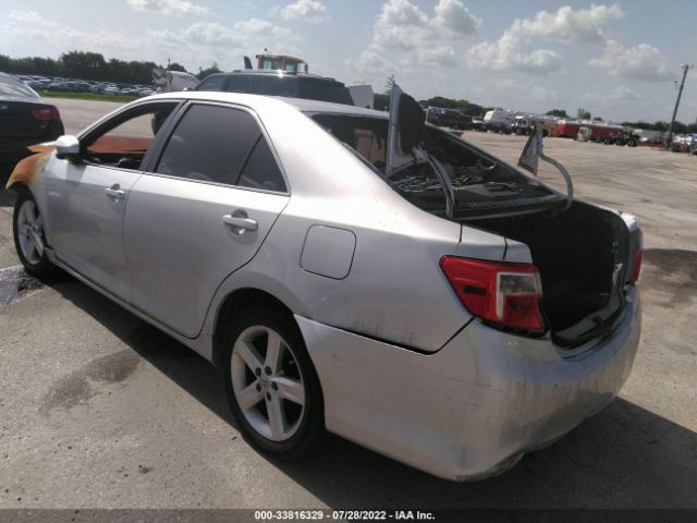 Photo 2 VIN: 4T1BF1FK2DU225696 - TOYOTA CAMRY 