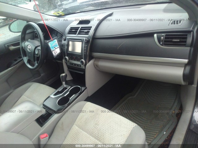 Photo 4 VIN: 4T1BF1FK2DU229523 - TOYOTA CAMRY 