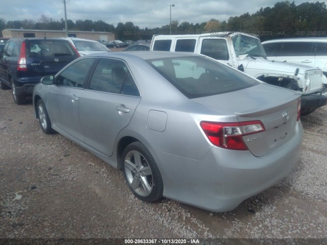 Photo 2 VIN: 4T1BF1FK2DU255636 - TOYOTA CAMRY 