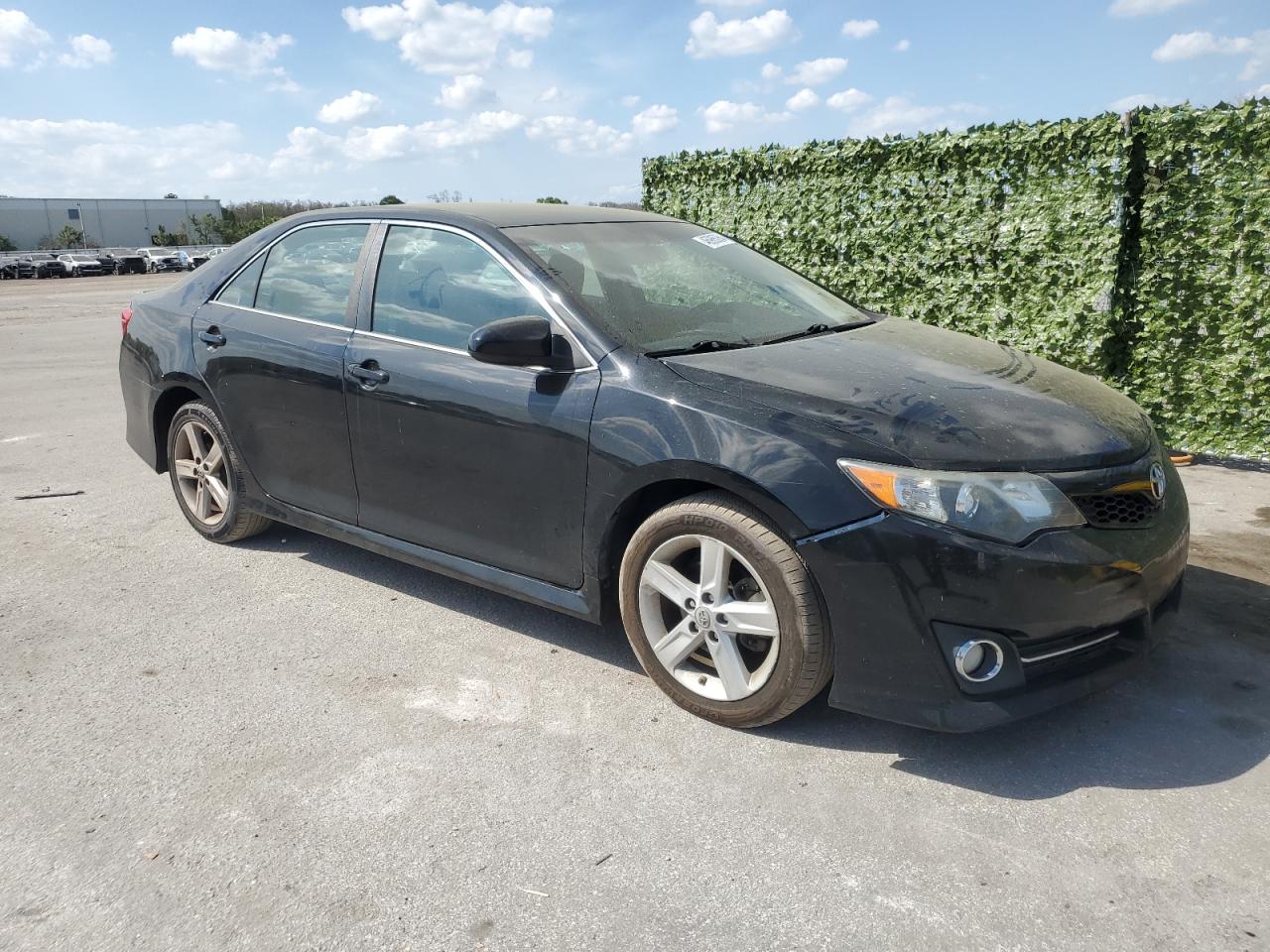 Photo 3 VIN: 4T1BF1FK2DU263882 - TOYOTA CAMRY 