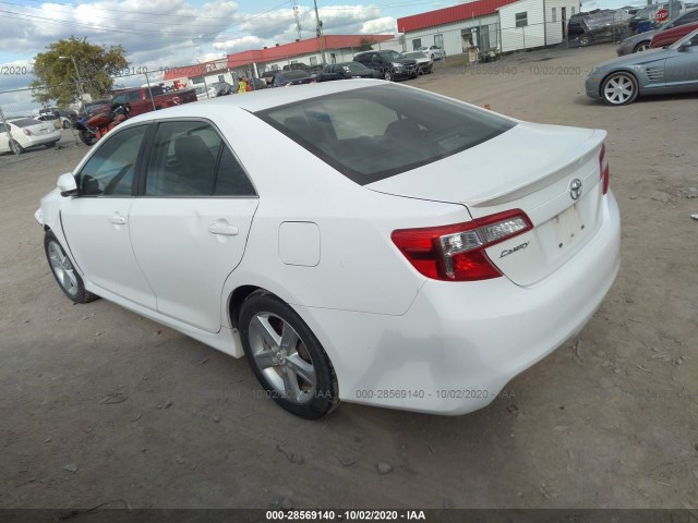 Photo 2 VIN: 4T1BF1FK2DU644406 - TOYOTA CAMRY 