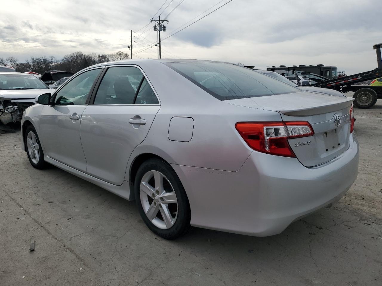 Photo 1 VIN: 4T1BF1FK2DU647323 - TOYOTA CAMRY 