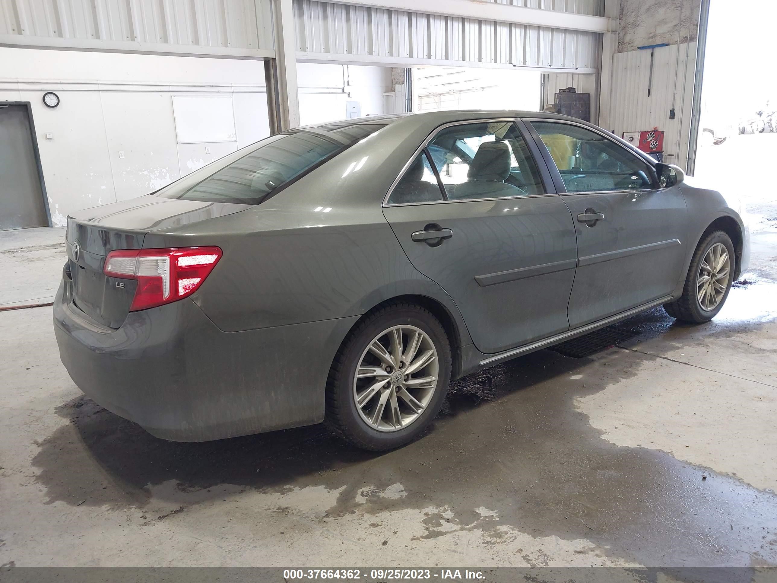 Photo 3 VIN: 4T1BF1FK2DU674781 - TOYOTA CAMRY 