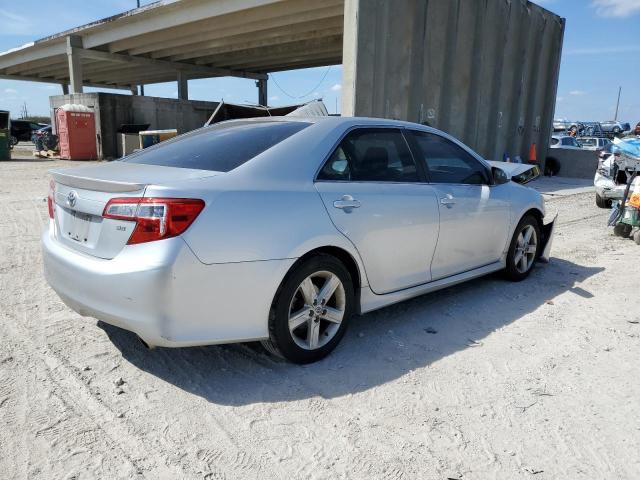 Photo 2 VIN: 4T1BF1FK2DU722845 - TOYOTA CAMRY L 