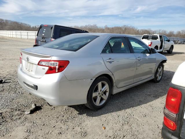 Photo 2 VIN: 4T1BF1FK2EU311379 - TOYOTA CAMRY L 