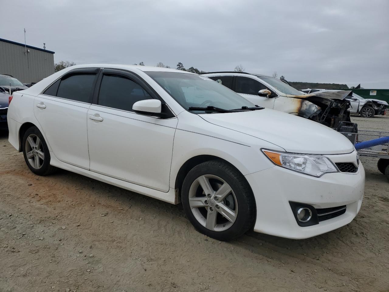 Photo 3 VIN: 4T1BF1FK2EU315190 - TOYOTA CAMRY 