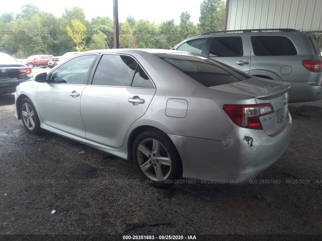 Photo 2 VIN: 4T1BF1FK2EU322334 - TOYOTA CAMRY 