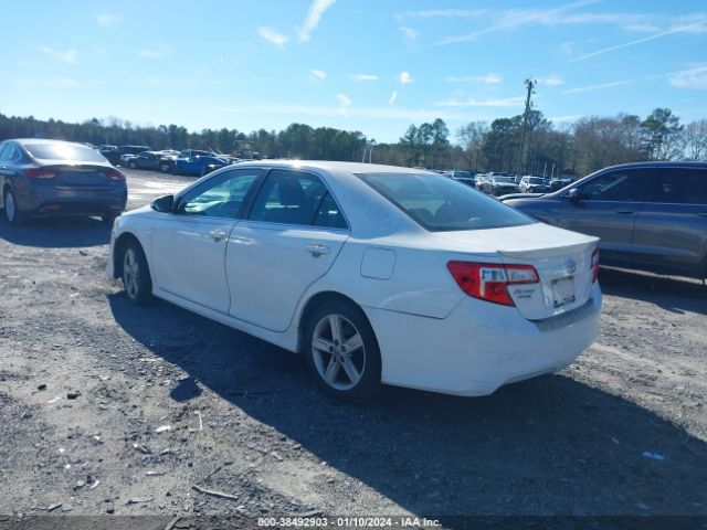 Photo 2 VIN: 4T1BF1FK2EU331244 - TOYOTA CAMRY 