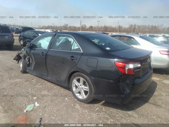 Photo 2 VIN: 4T1BF1FK2EU354717 - TOYOTA CAMRY 