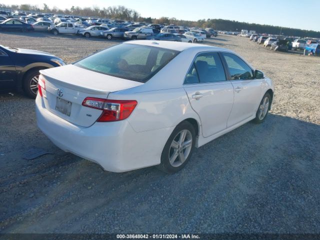 Photo 3 VIN: 4T1BF1FK2EU360033 - TOYOTA CAMRY 