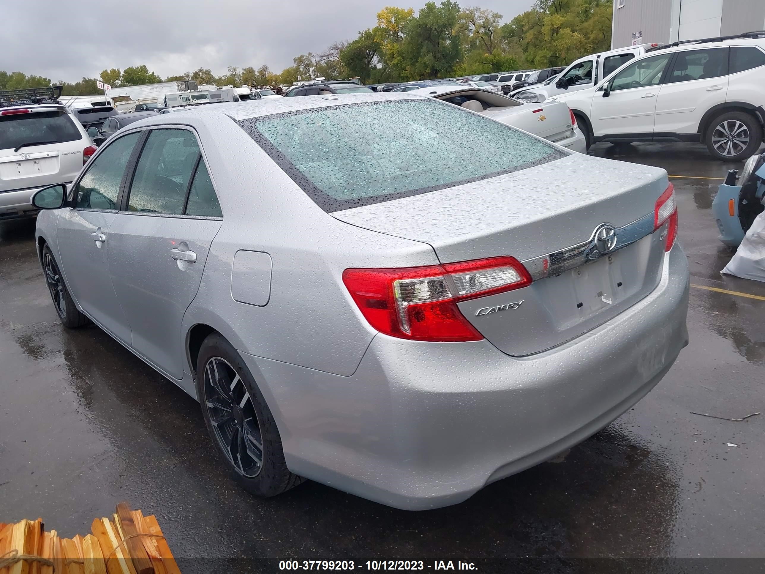 Photo 2 VIN: 4T1BF1FK2EU378788 - TOYOTA CAMRY 