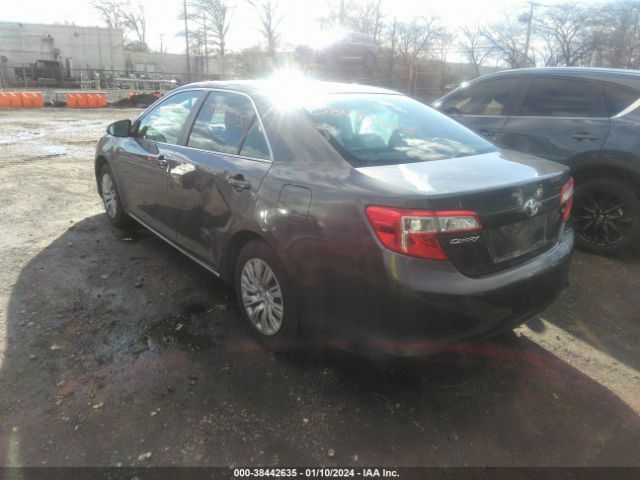 Photo 2 VIN: 4T1BF1FK2EU413460 - TOYOTA CAMRY 