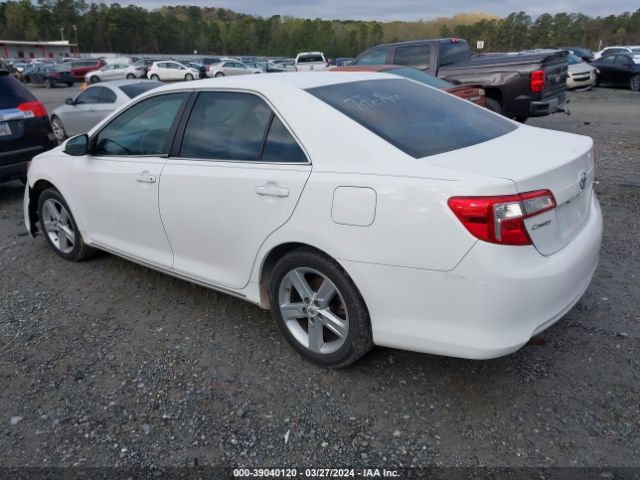 Photo 2 VIN: 4T1BF1FK2EU434387 - TOYOTA CAMRY 