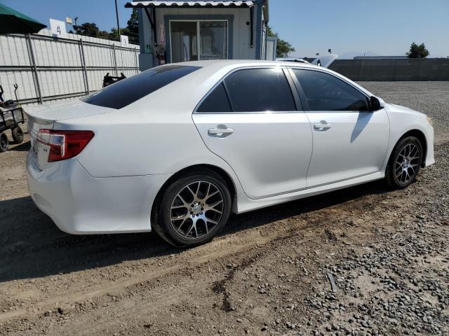 Photo 2 VIN: 4T1BF1FK2EU440559 - TOYOTA CAMRY L 