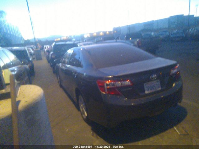 Photo 2 VIN: 4T1BF1FK2EU443459 - TOYOTA CAMRY 