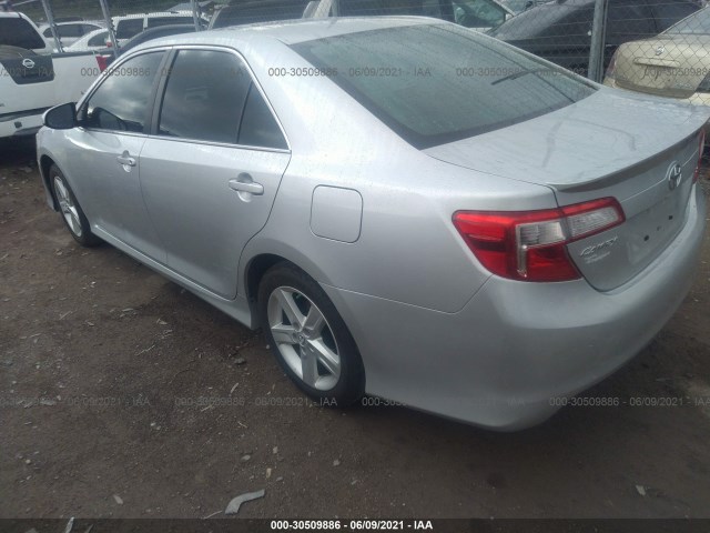 Photo 2 VIN: 4T1BF1FK2EU445681 - TOYOTA CAMRY 