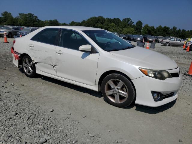 Photo 3 VIN: 4T1BF1FK2EU467437 - TOYOTA CAMRY L 