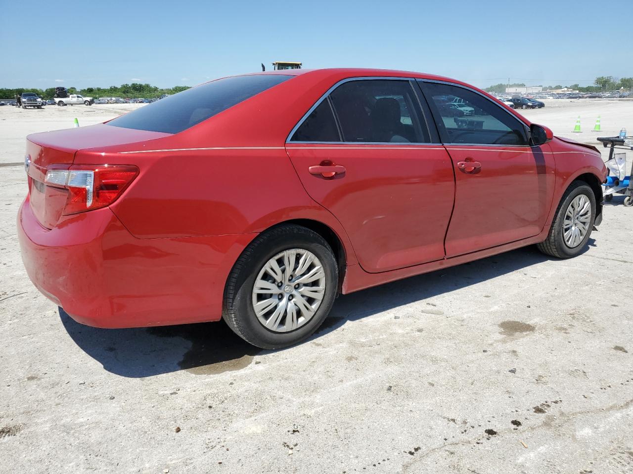 Photo 2 VIN: 4T1BF1FK2EU736049 - TOYOTA CAMRY 