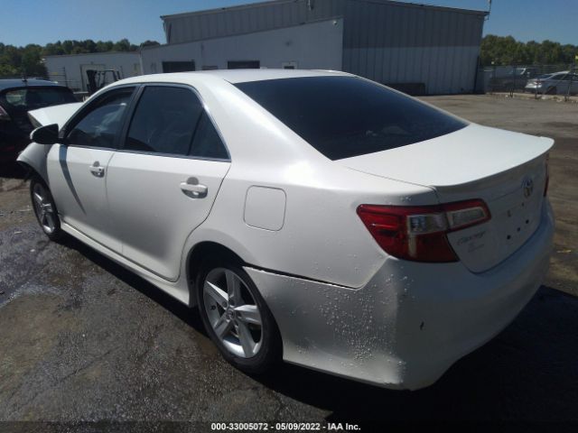 Photo 2 VIN: 4T1BF1FK2EU755040 - TOYOTA CAMRY 