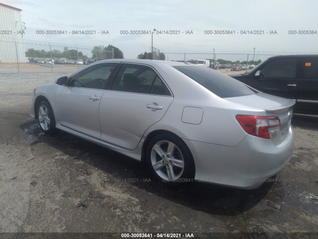 Photo 2 VIN: 4T1BF1FK2EU784392 - TOYOTA CAMRY 