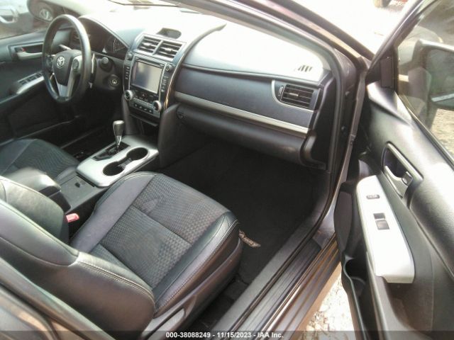 Photo 4 VIN: 4T1BF1FK2EU821361 - TOYOTA CAMRY 