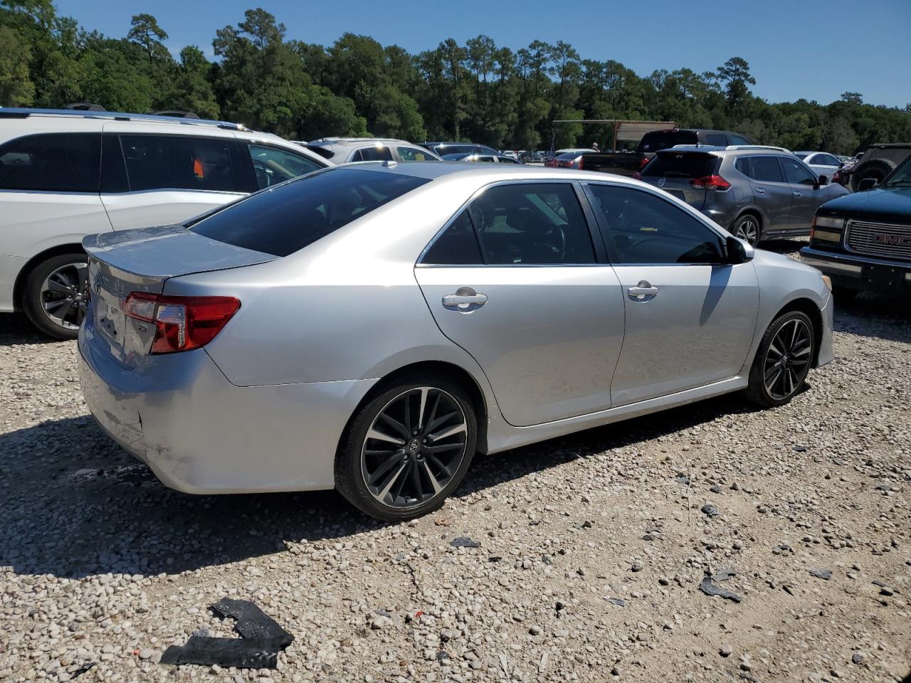 Photo 2 VIN: 4T1BF1FK2EU832117 - TOYOTA CAMRY 