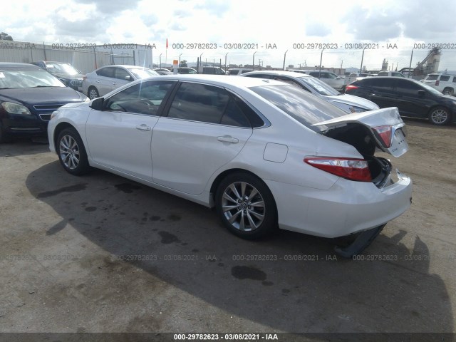 Photo 2 VIN: 4T1BF1FK2FU068402 - TOYOTA CAMRY 